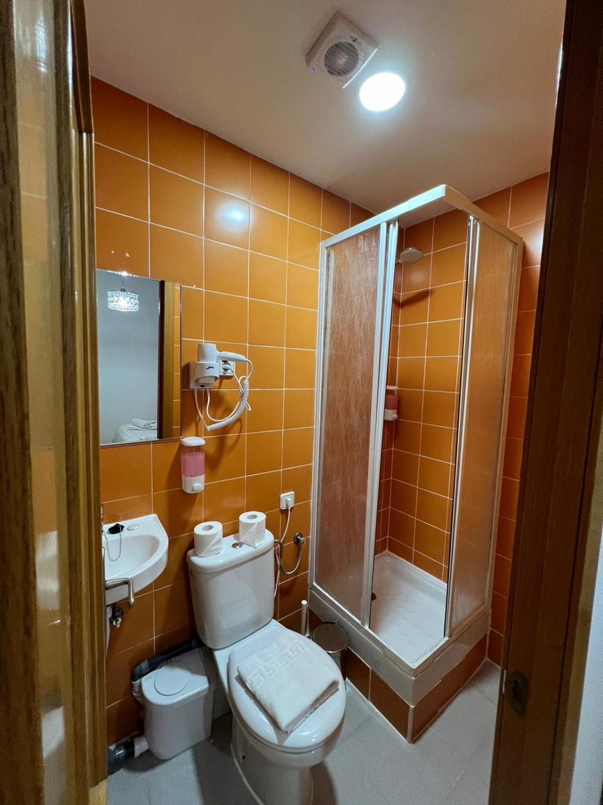 Hostal Flat55Madrid Ngoại thất bức ảnh